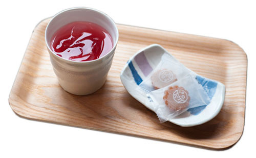 五味子茶（オミジャ）と薬果セットセットの写真